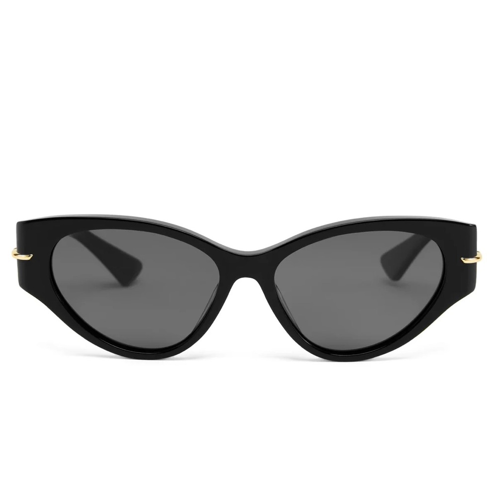 Banbé Hadid Cat Eye Sunglasses